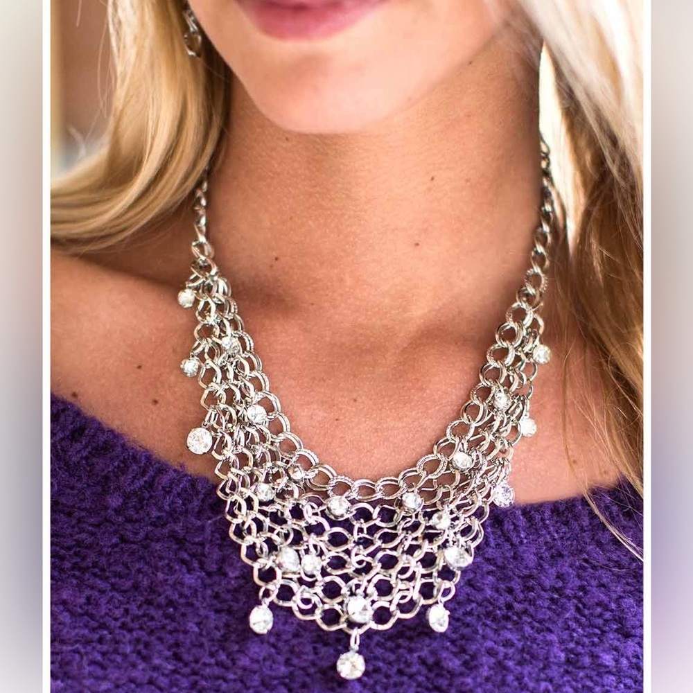 Glitzy silver and rhinestone necklace set